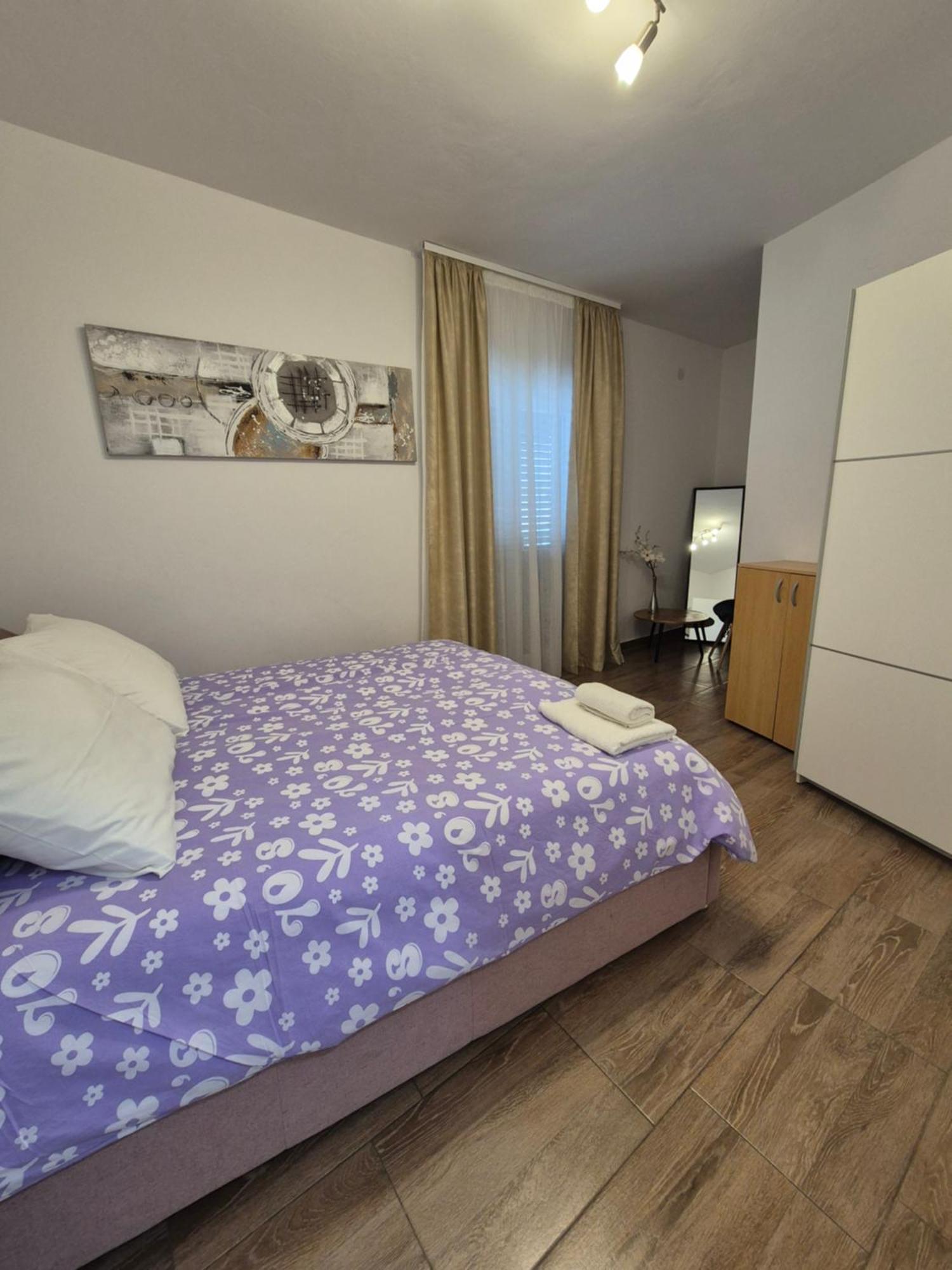 Apartman Smoljic 4+2 Primošten Dış mekan fotoğraf