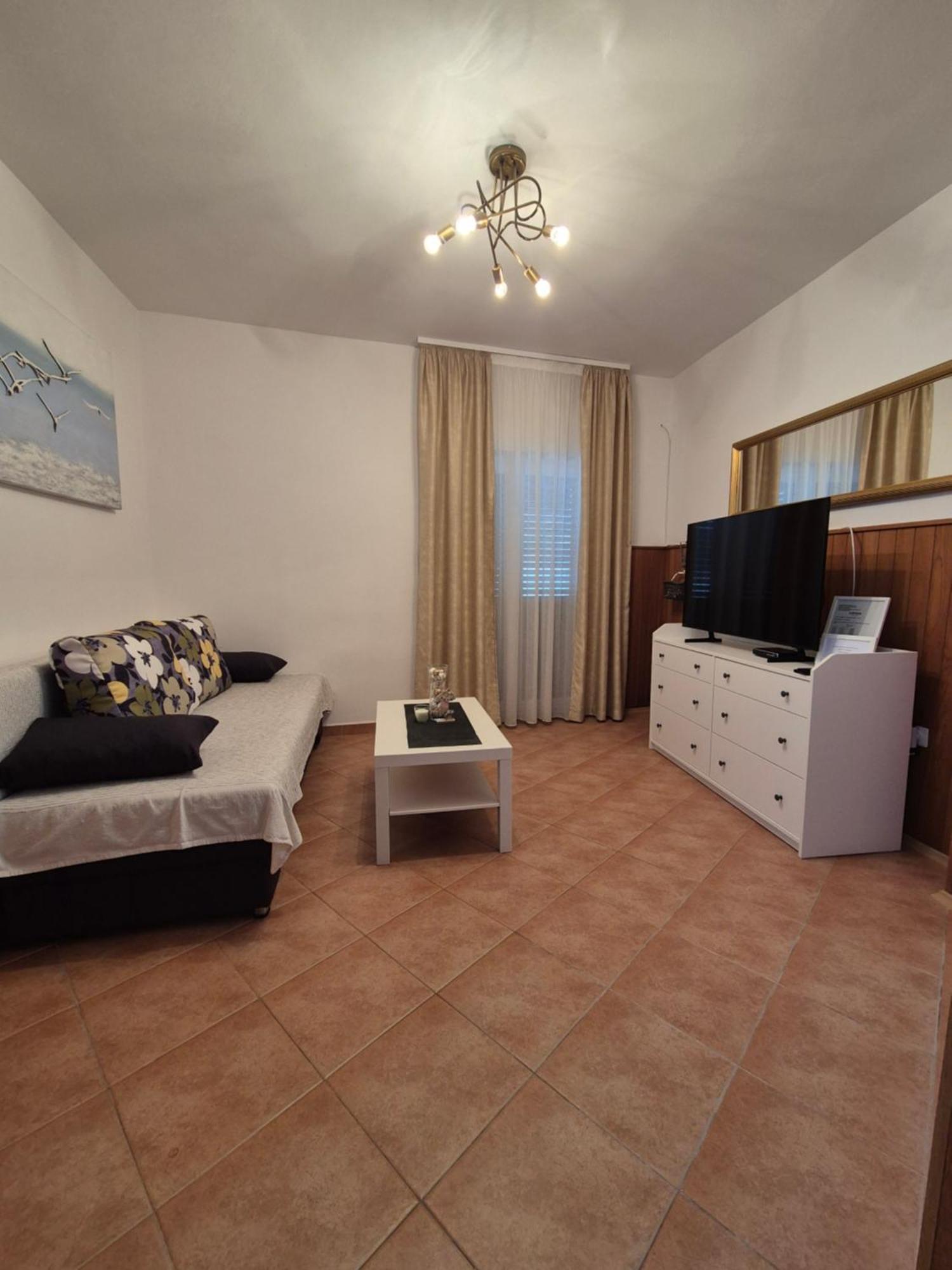 Apartman Smoljic 4+2 Primošten Oda fotoğraf